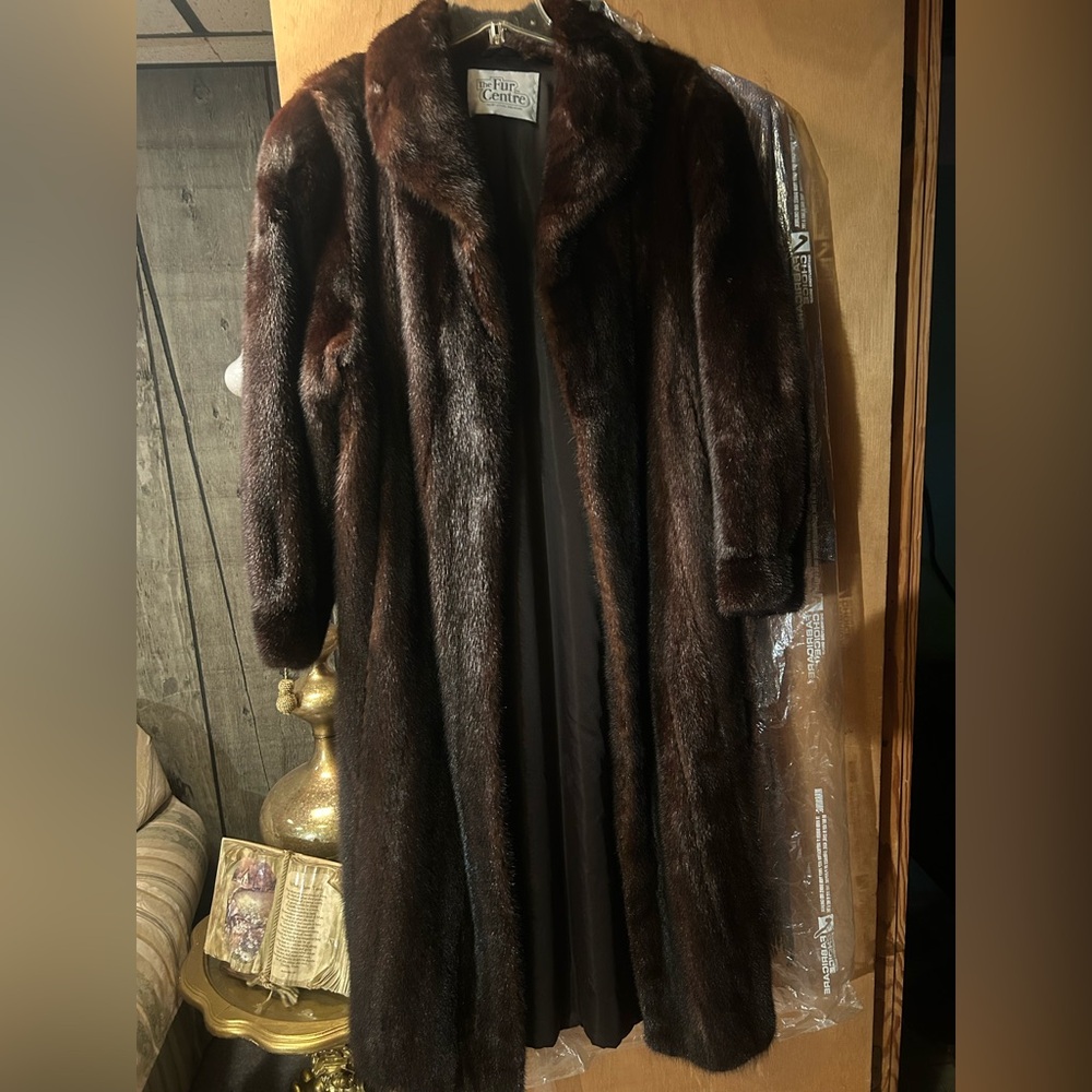 Luxurious Real Mink in Deep Chocolate Brown Fur Coat